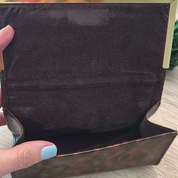 Tory Burch tortoiseshell and gold large Sunglass/eyeglass case - Picture 5 of 6